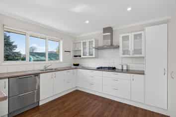 6 Ladbrook Lane, Richmond