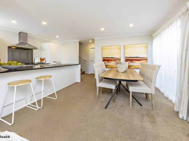 58 Arrowsmith Drive, Flat Bush