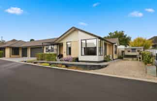 8 Black Rock Way, Paeroa