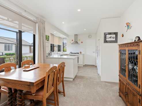 8 Black Rock Way, Paeroa