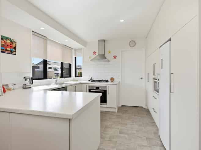 8 Black Rock Way, Paeroa