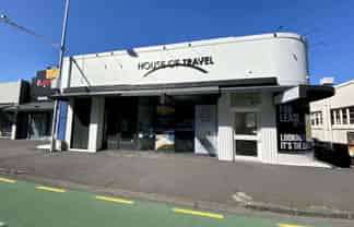 Newmarket Broadway – Prime Retail Opportunity