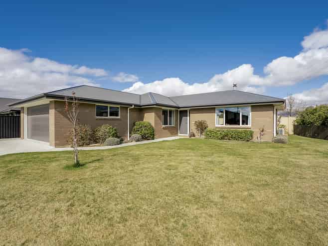 11 Phoenix Place, Cromwell