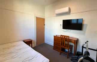 Room 3/ 9  Union Street, North Dunedin