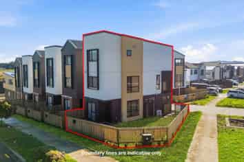 24 Vista Estate Boulevard, Flat Bush