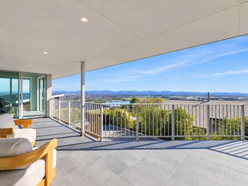 271 Cannon Hill Crescent, Mount Pleasant