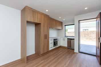 28F Sussex Street, Levin