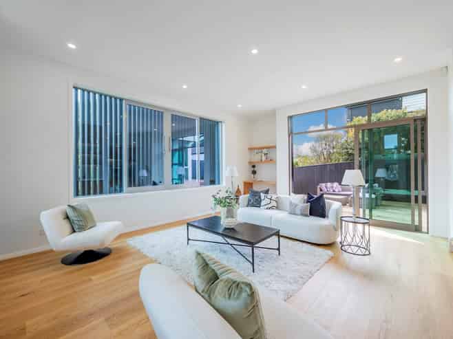 35  Yattendon Road, Saint Heliers