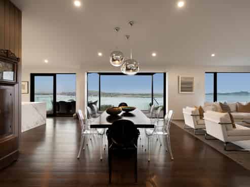 8 Saran Place, Hillsborough
