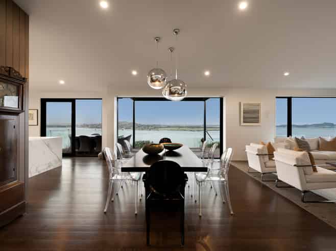 8 Saran Place, Hillsborough