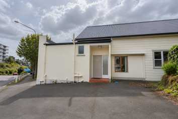 333 Highgate, Roslyn