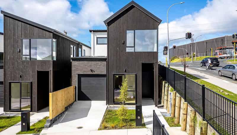 19 & 25 Wira Lane, Silverdale