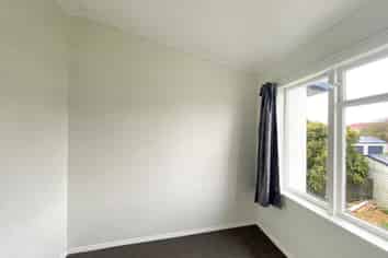 212 Anzac Parade, Whanganui East