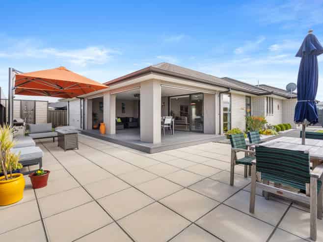59 Stace Hopper Drive, One Tree Point