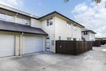 506B Barbadoes Street, Edgeware