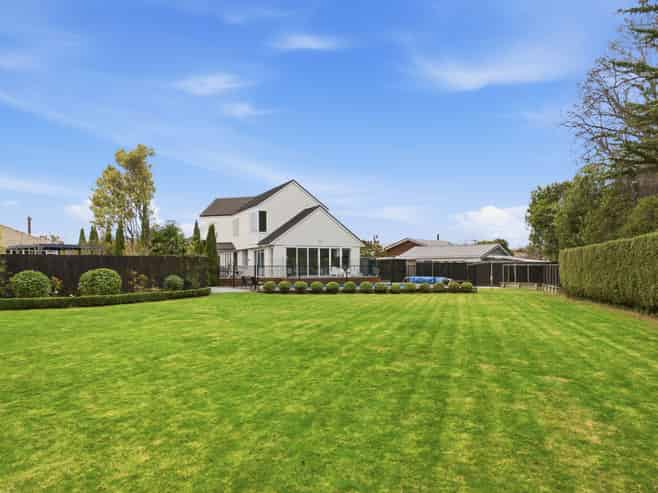 481 Avonhead Road, Avonhead