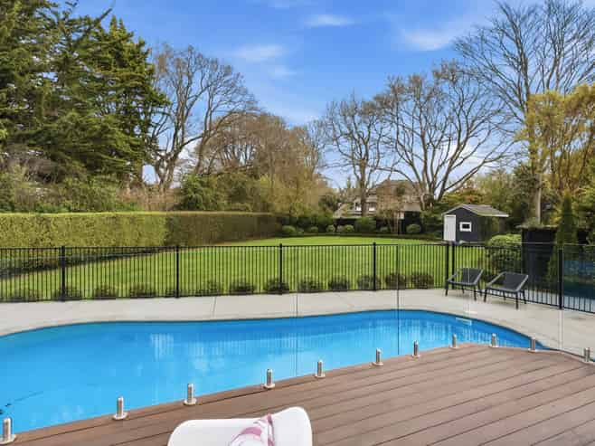 481 Avonhead Road, Avonhead
