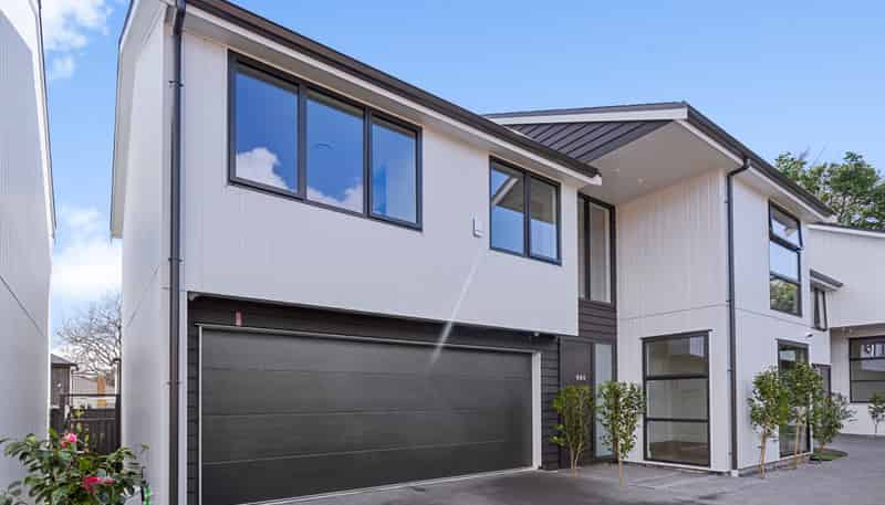 17B Gorrie Avenue, Epsom
