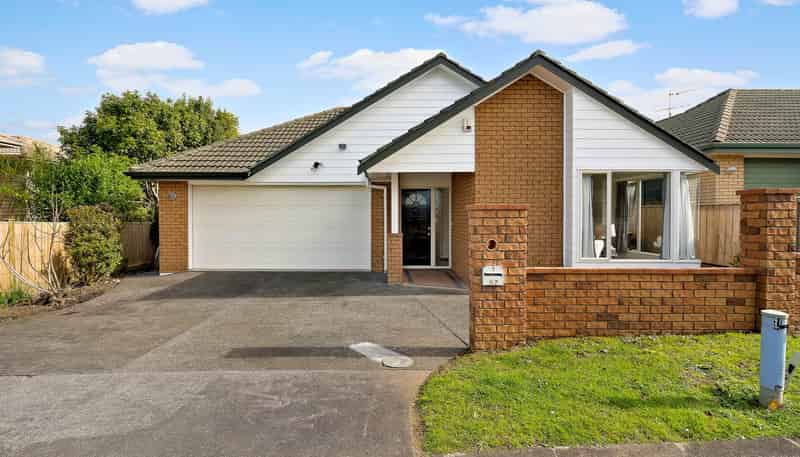 1/57 Whitford Road, Botany Downs