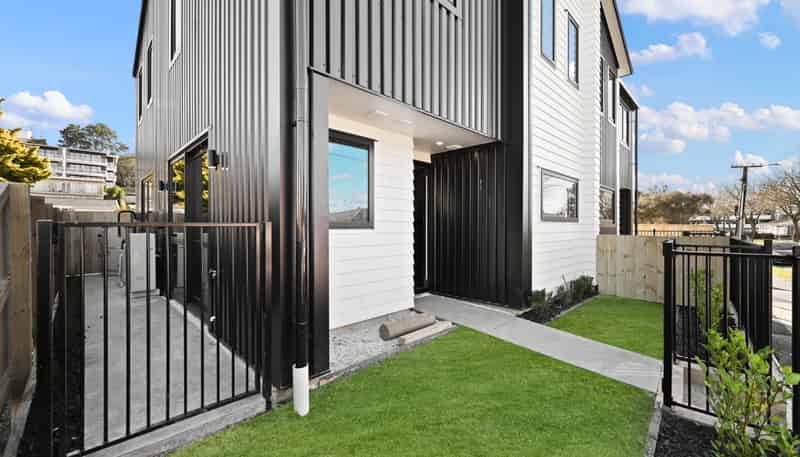97a Aurora Terrace (Room 1) , Hillcrest