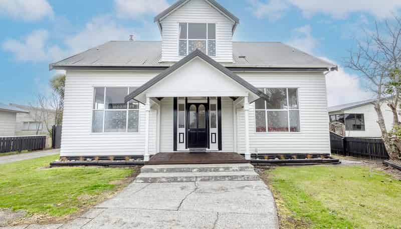86 Bealey Street, Hokitika