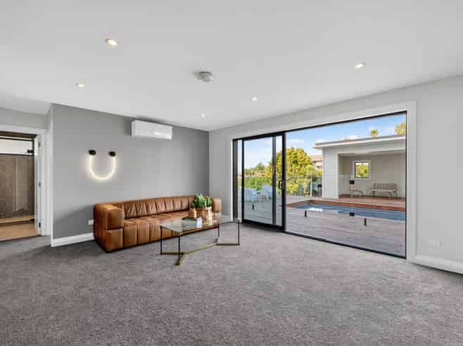 64 Codrington Cresent, Mission Bay
