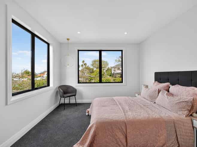 64 Codrington Cresent, Mission Bay