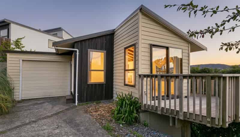 12 Indira Place, Khandallah