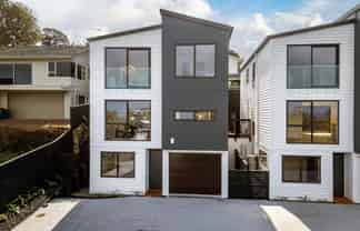12A Rewi Street, Torbay