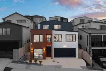 4 Alluvial Street, Flat Bush