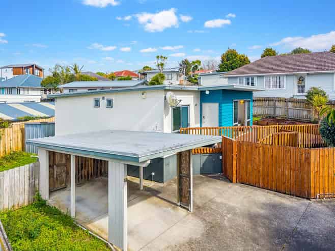 72 Kervil Avenue, Te Atatu Peninsula
