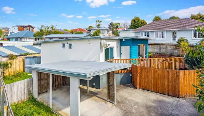 72 Kervil Avenue, Te Atatu Peninsula