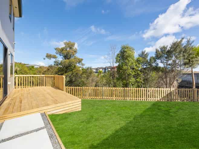16 Hughs Way, Flat Bush