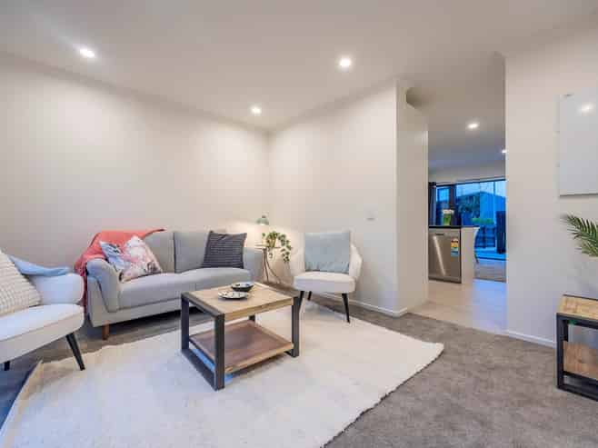 7 Beardmore Lane, Papakura