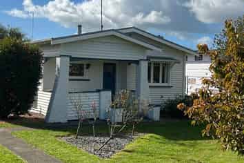 12 Holyrood Terrace, Waipukurau
