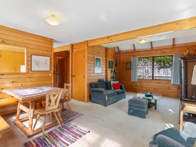 21a Fernleigh Avenue, Epsom