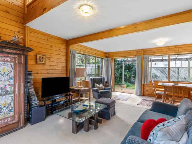 21a Fernleigh Avenue, Epsom