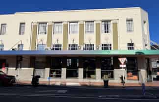 Live and Work in the Heart of Hastings!