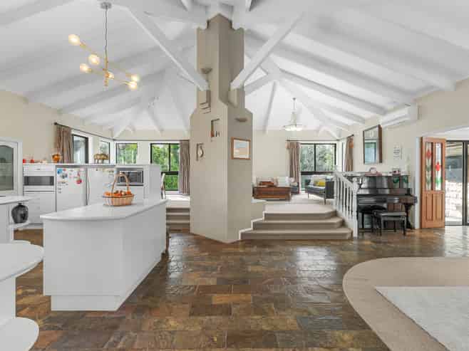 6 Golden Elm Lane, Upper Riccarton