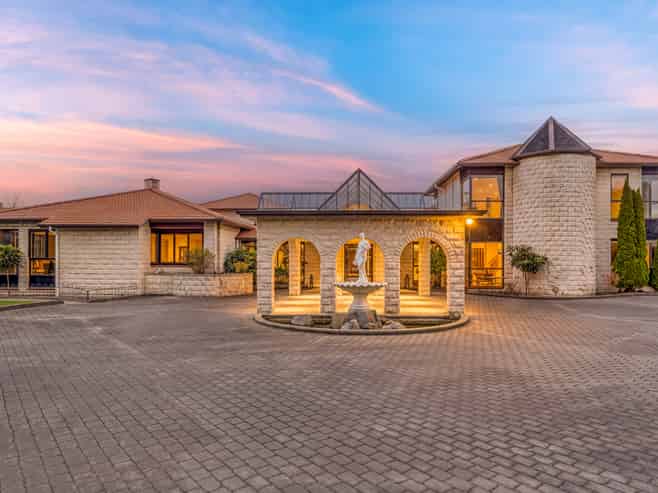 6 Golden Elm Lane, Upper Riccarton