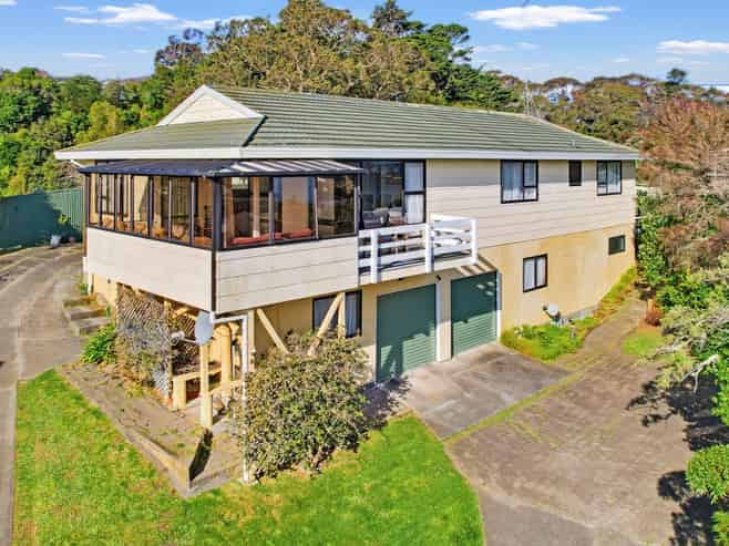34 Treadwell Street, Springvale