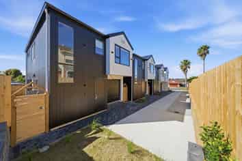 Lot 3/31 Booralee Avenue, Botany Downs
