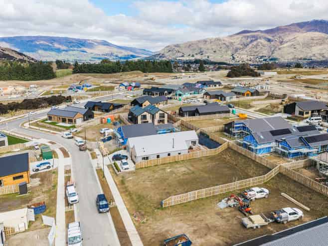 11 Craigie Burn Lane, Wanaka