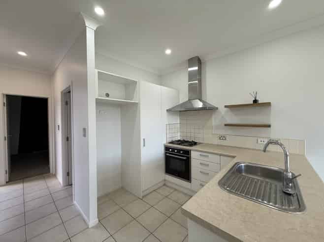 11E Clearwater Cove, West Harbour