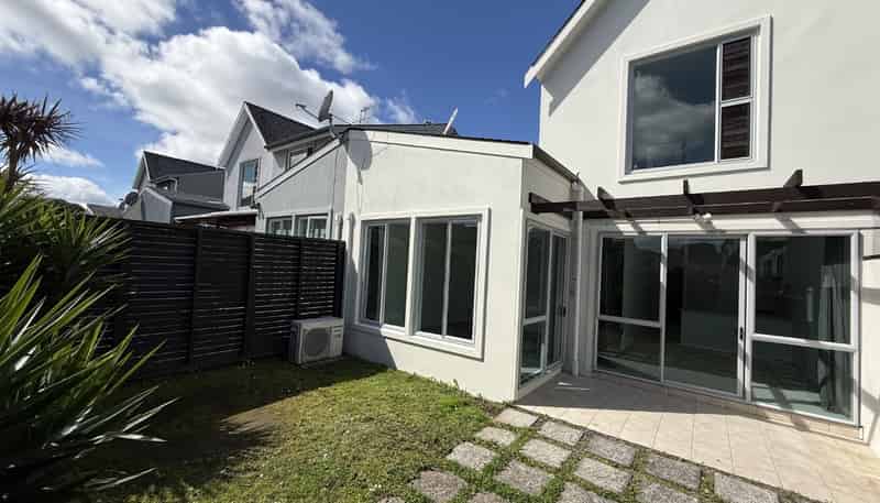 11E Clearwater Cove, West Harbour
