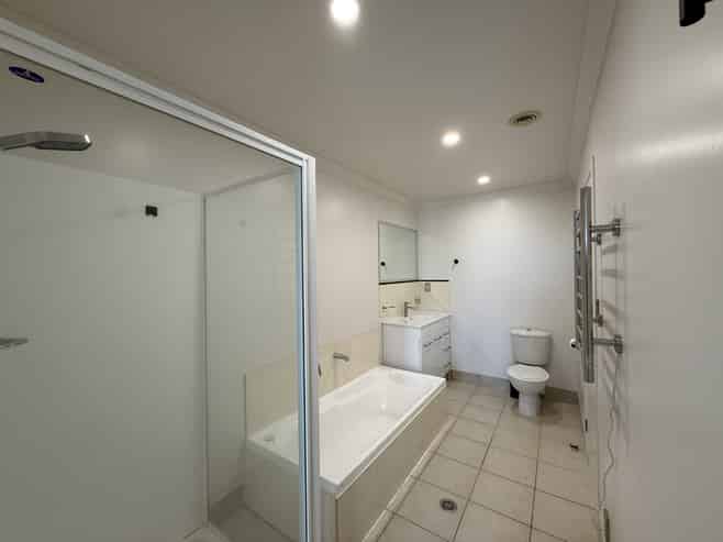 11E Clearwater Cove, West Harbour