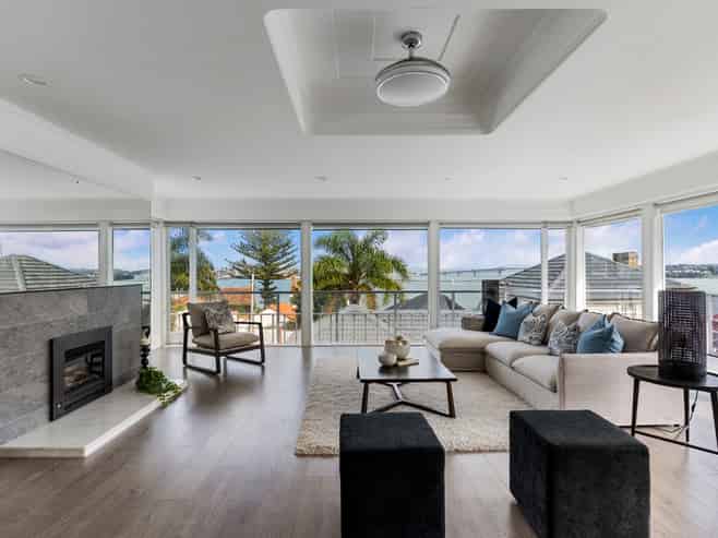 1/81A Stanley Point Road, Devonport