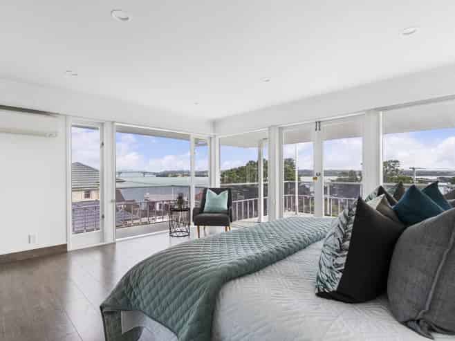 1/81A Stanley Point Road, Devonport