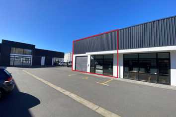 High Spec Commercial Unit - Stunning Location