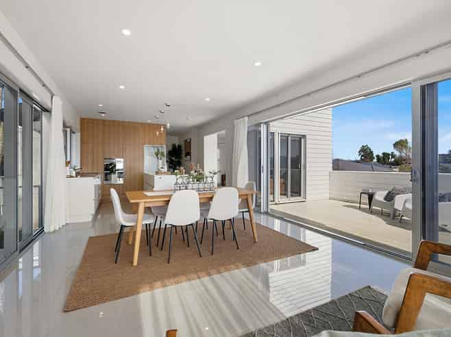 16 Links Drive, Waiwhakaiho